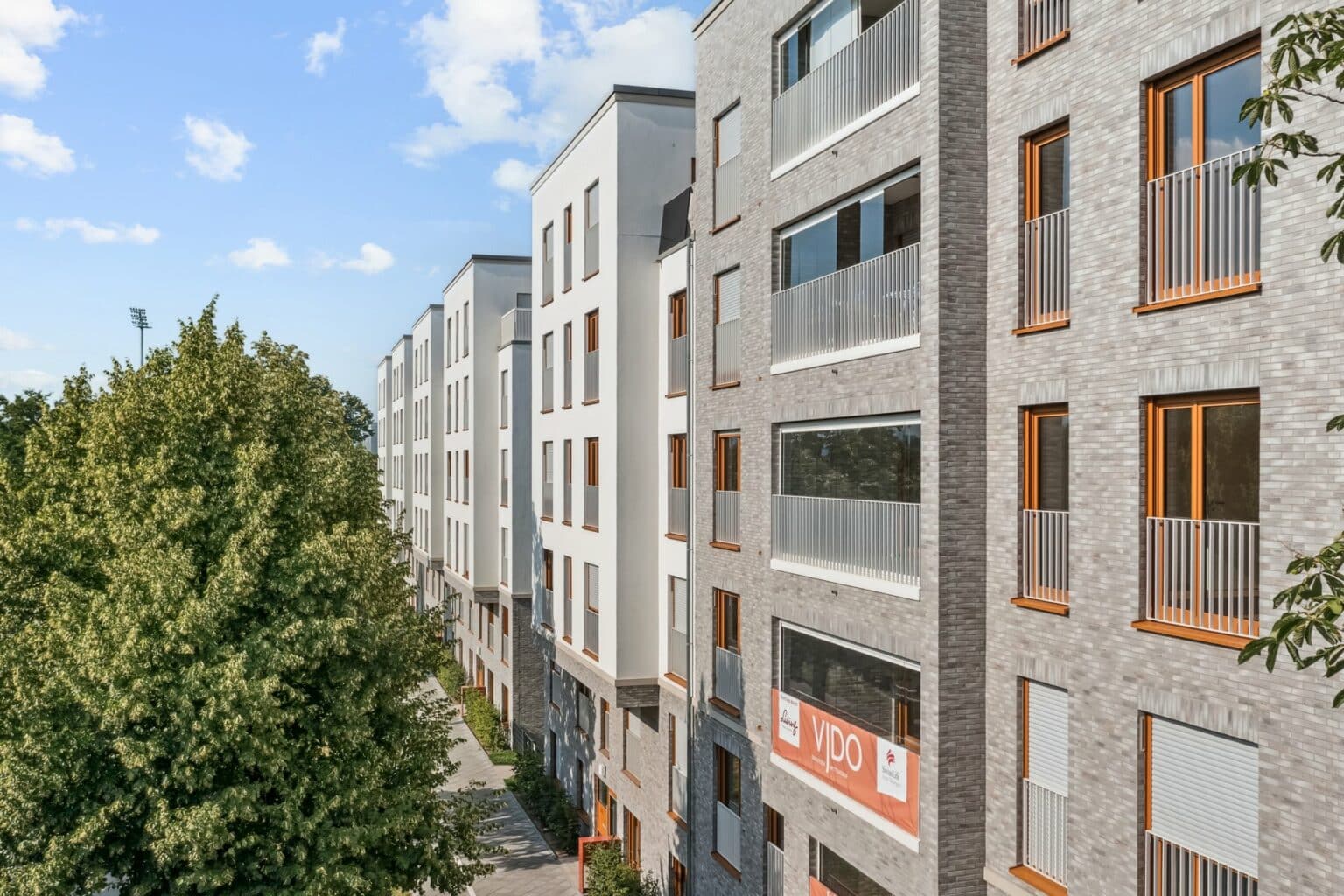 VIDO Frankfurt - Hinterhof - Straßenseite